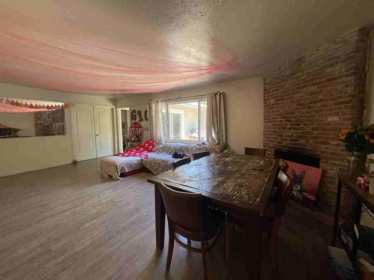 610 Anderson Rd - Photo 2 of 12
