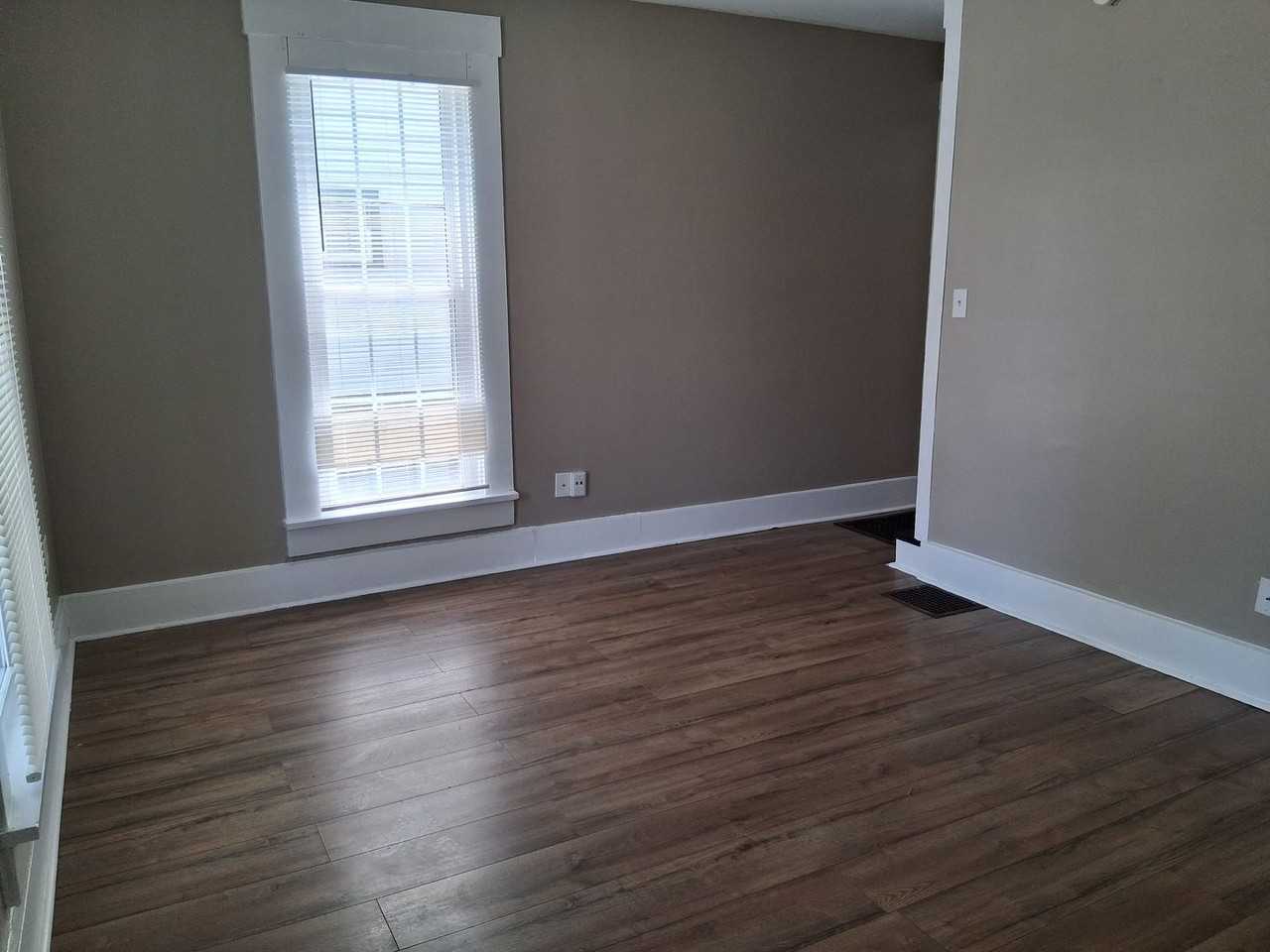 121 S 5th St - Photo 6 of 26
