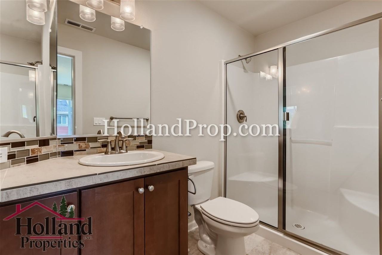 472 Ne Patricia Ann Pl - Photo 7 of 12