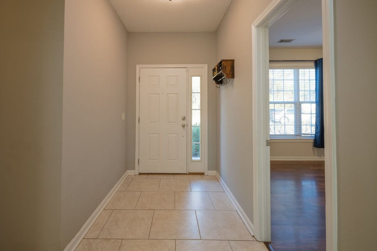 659 Deloach Rd Ne - Photo 4 of 34