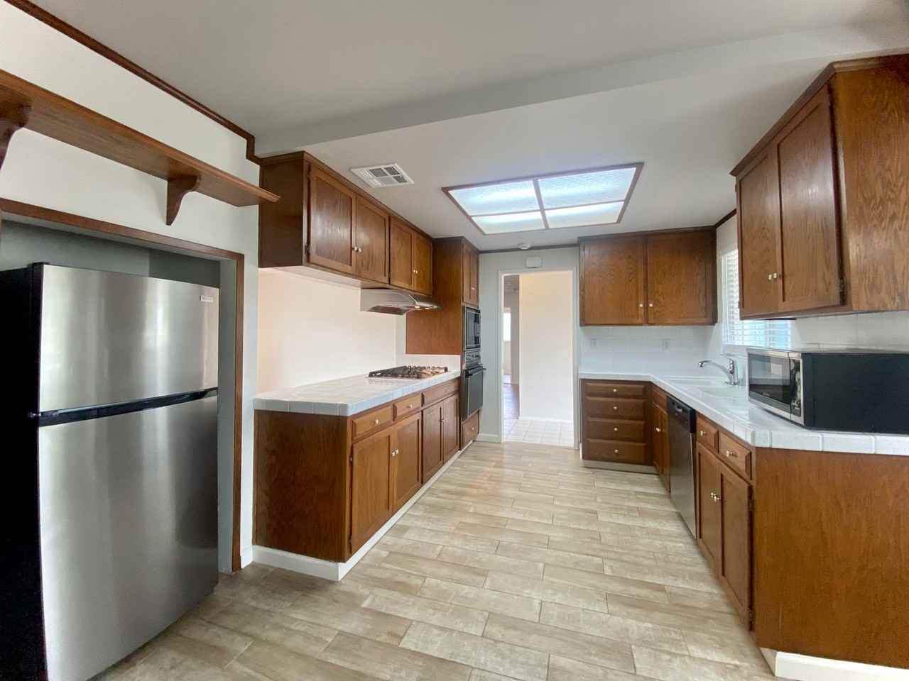 5138 Eggers Dr - Photo 4 of 20