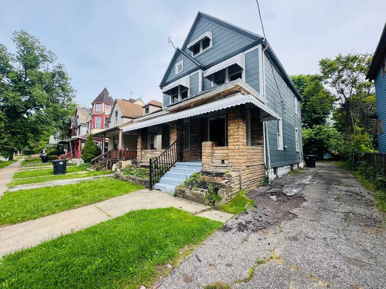 10630 Kimberley Ave - Photo 3 of 49