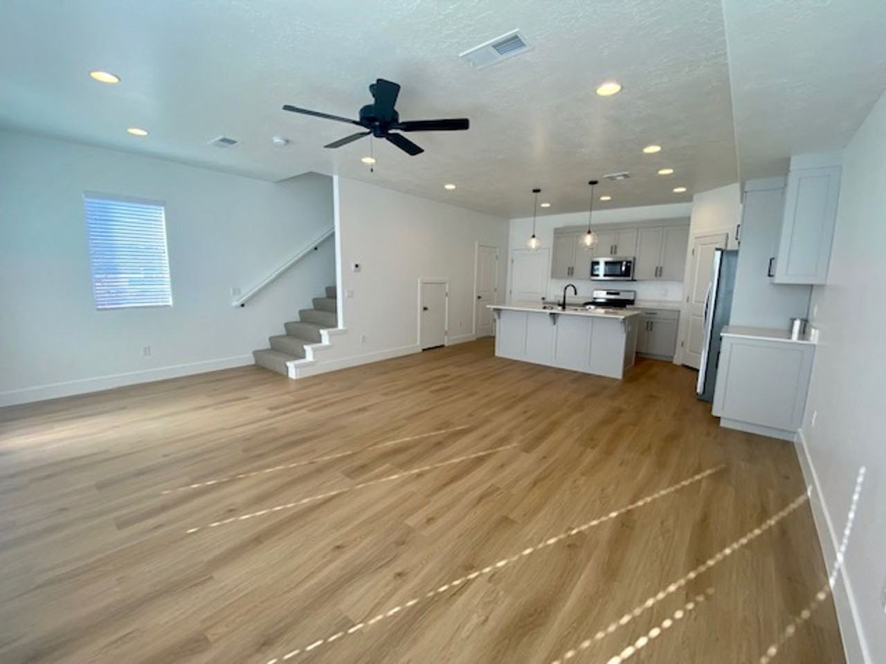 2664 E Gray Birch Dr - Photo 4 of 31