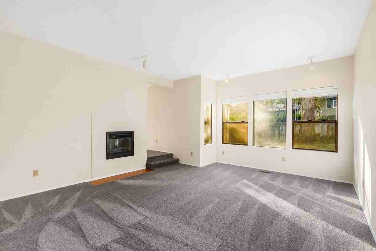 17633 Ne 88th Pl - Photo 5 of 26
