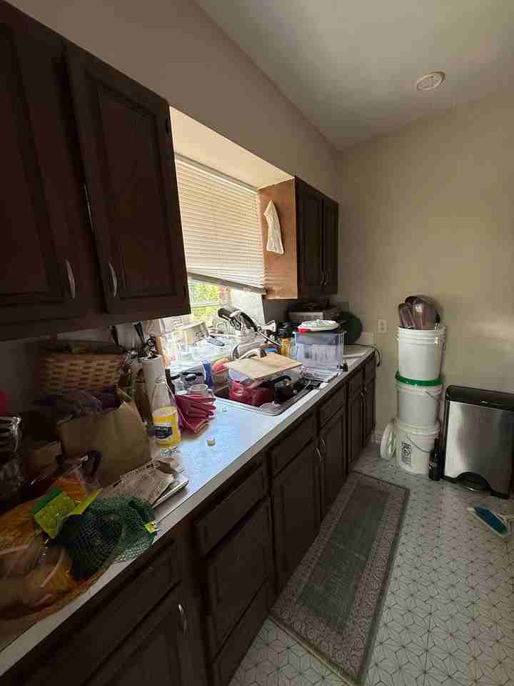 97 Strathmore Rd - Photo 6 of 10