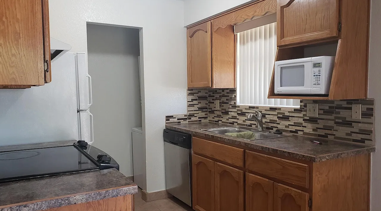 16657 E Gunsight Dr - Photo 3 of 7