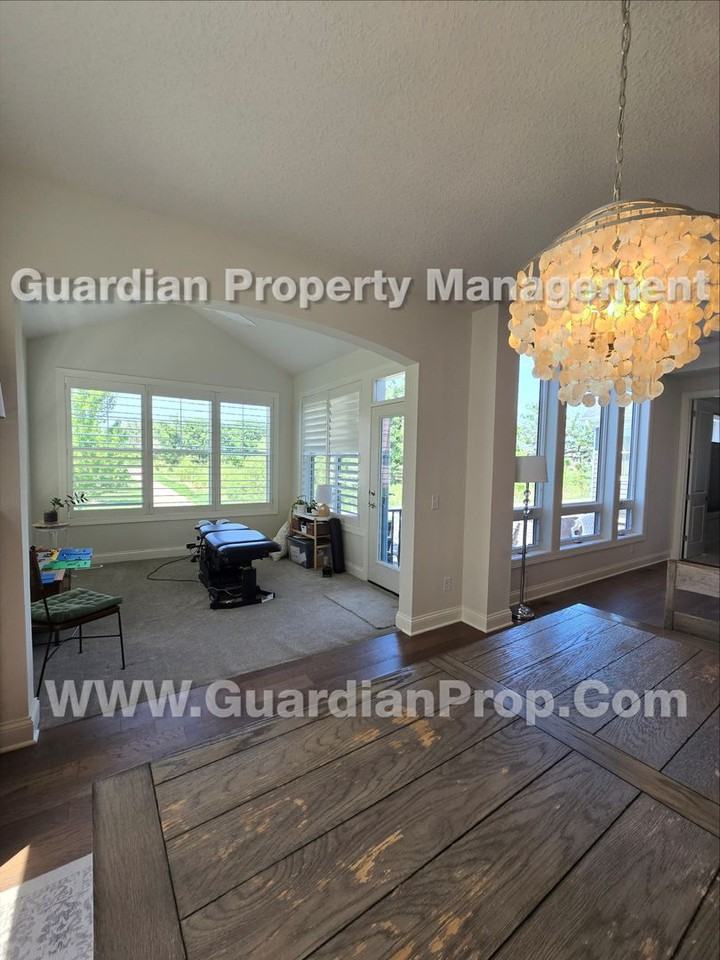 6454 Timber Arch Dr - Photo 7 of 20