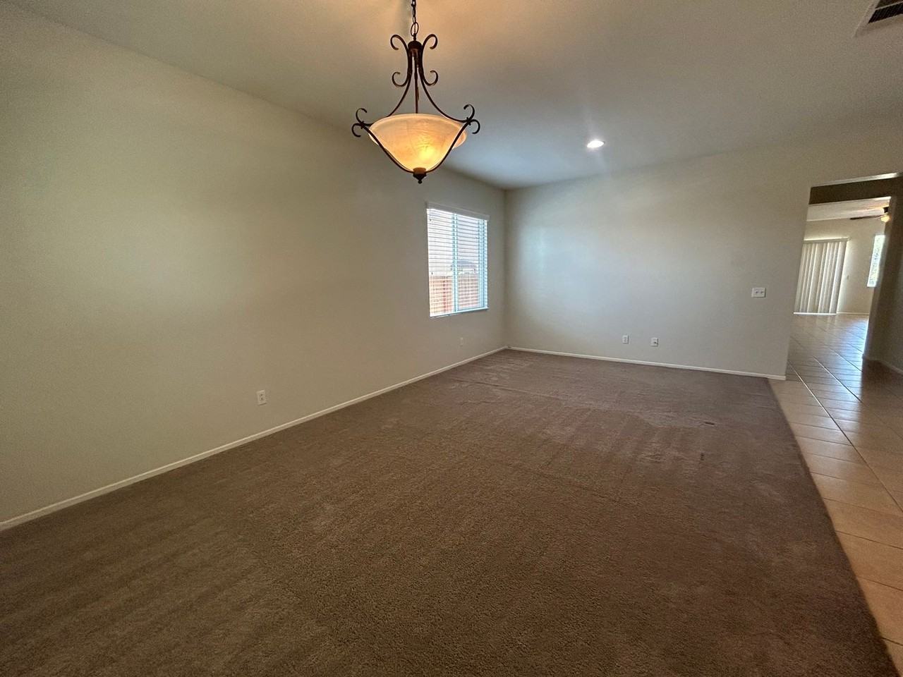 42557 Drennon Ct - Photo 2 of 7