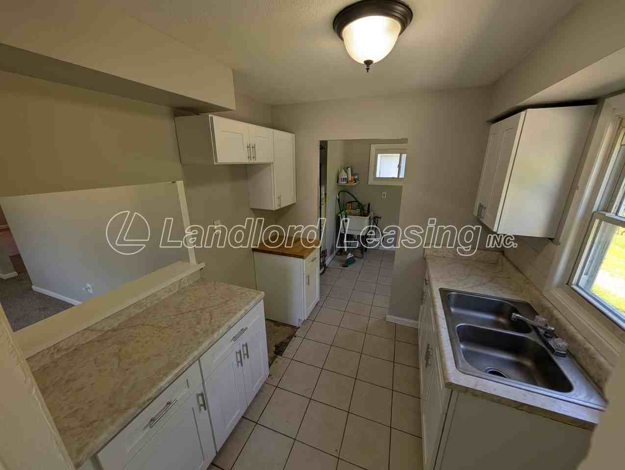 4252 Belle Ave - Photo 7 of 14