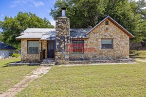 featured image of 607 Bryan St