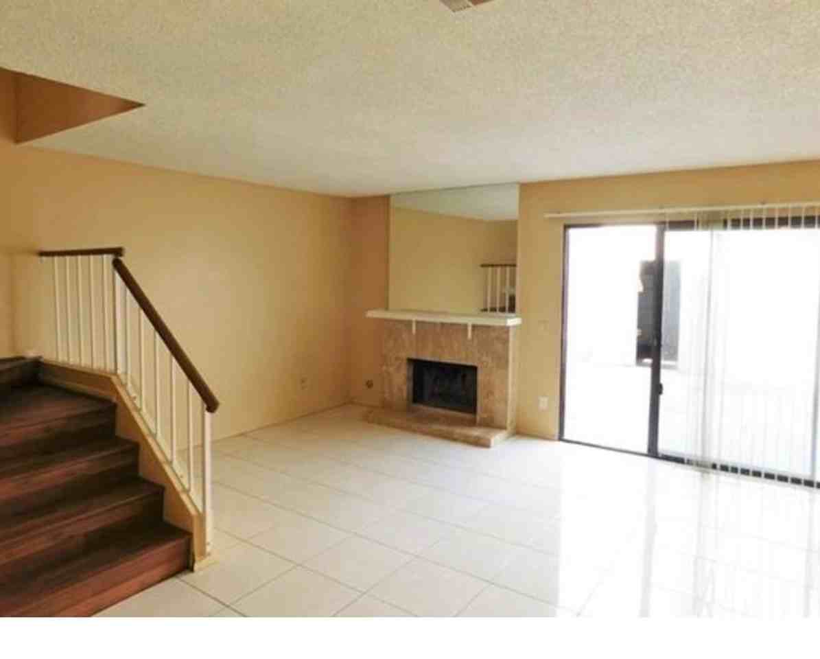 8739 Pine Crest Pl - Photo 4 of 14