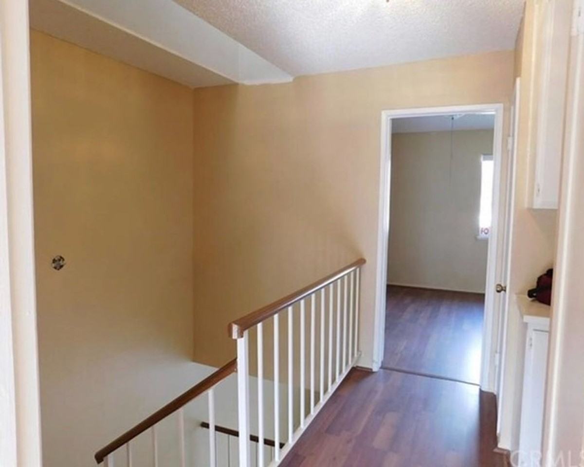 8739 Pine Crest Pl - Photo 7 of 14