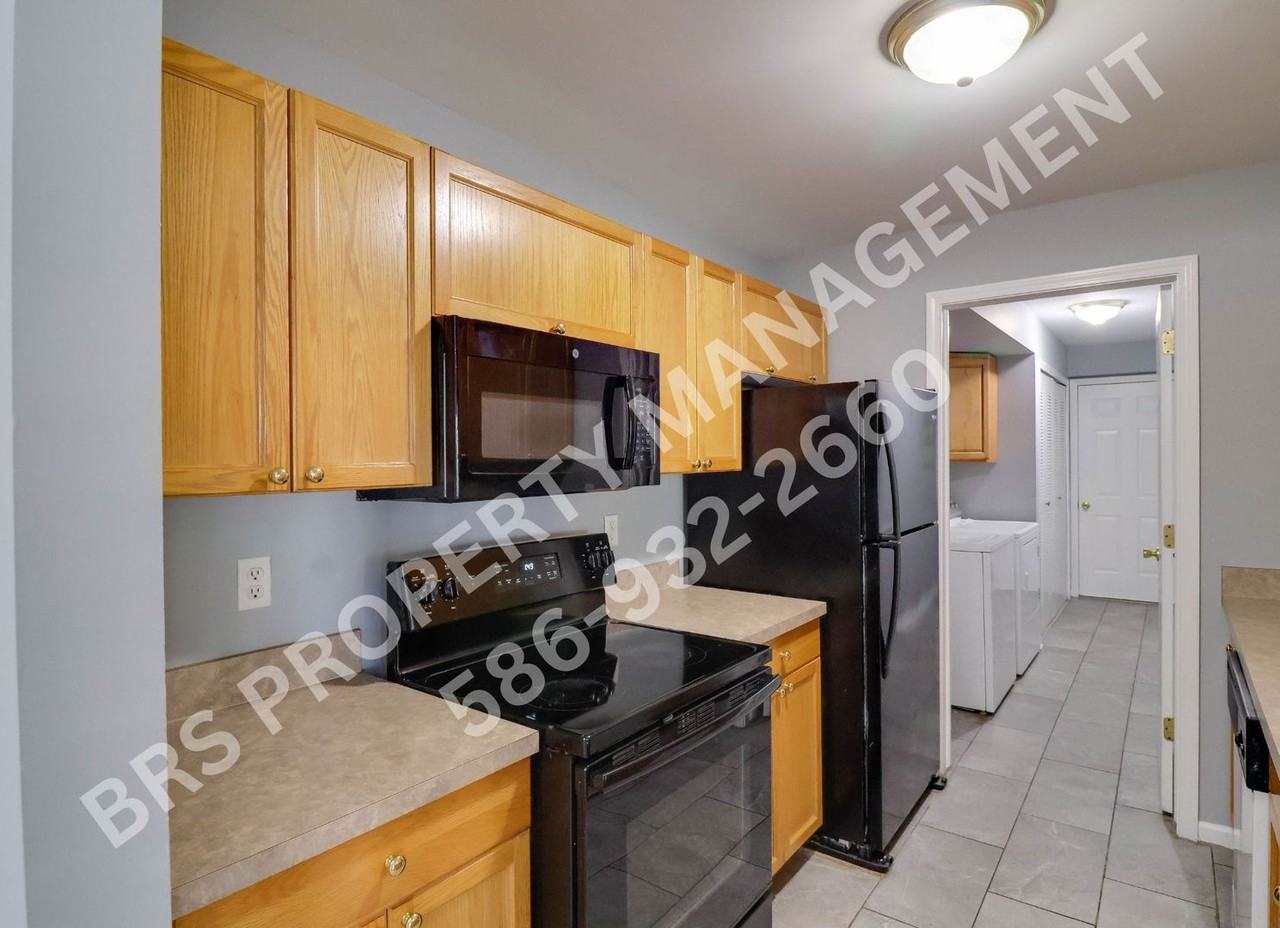 5300 Pine Aires Dr - Photo 5 of 15