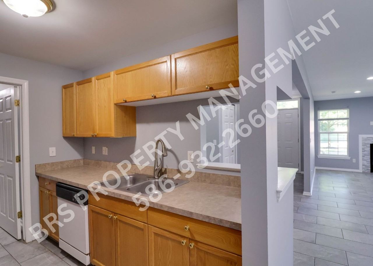 5300 Pine Aires Dr - Photo 6 of 15
