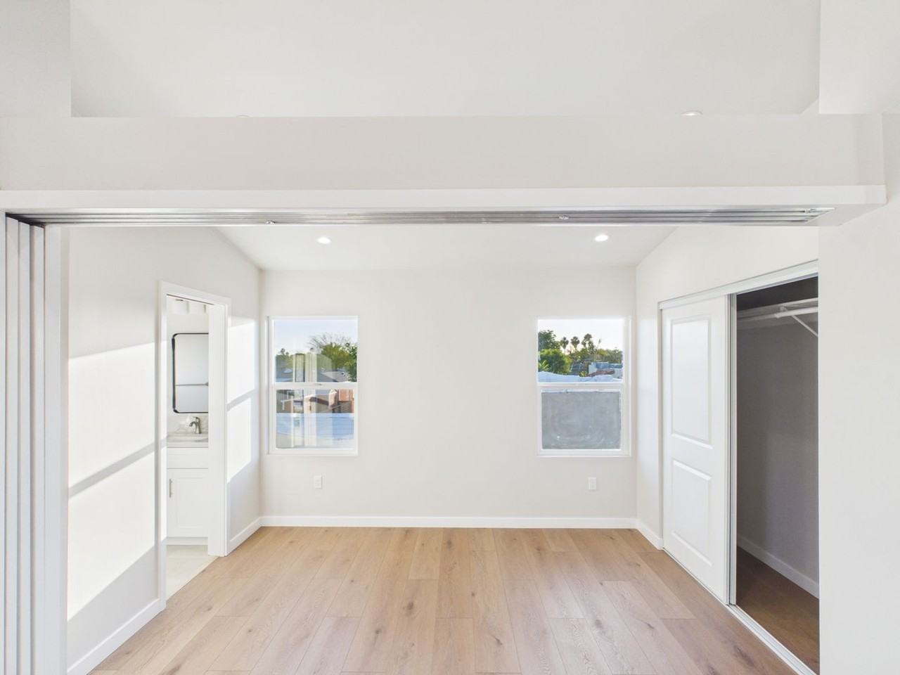 Altadena - Photo 7 of 13