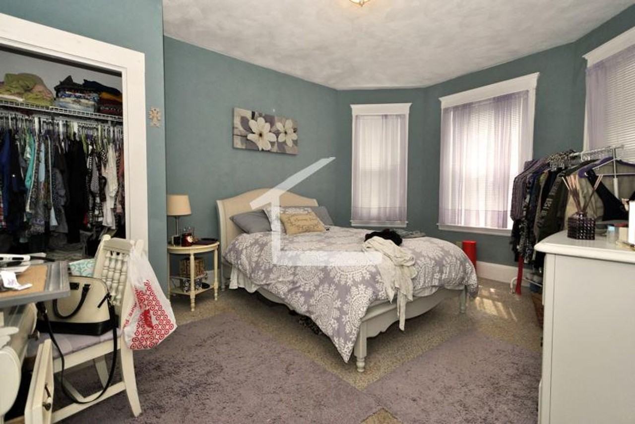 25 Fairbanks St - Photo 6 of 12
