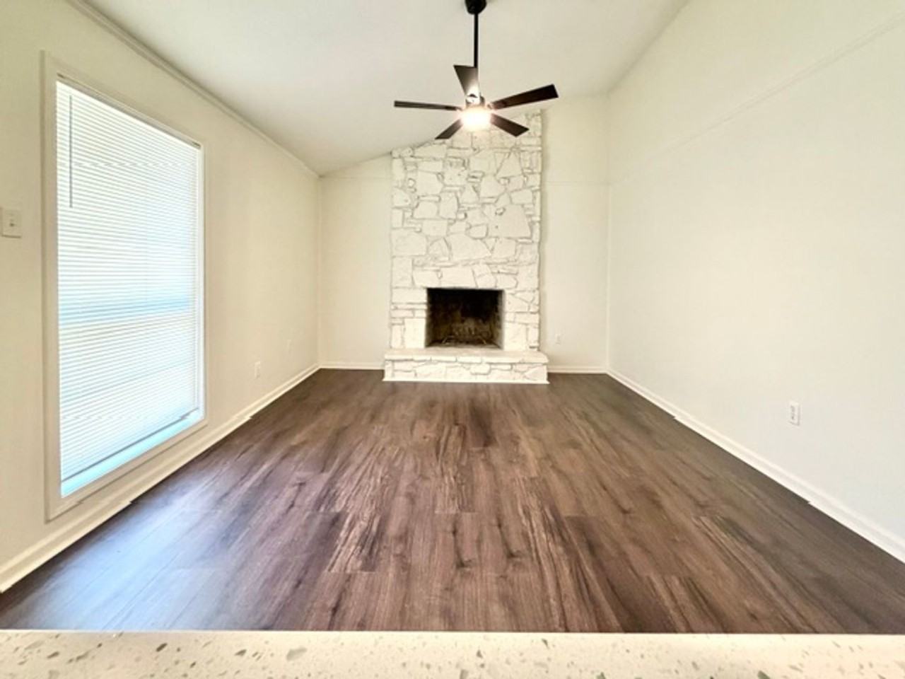 5673 Longacre Ave - Photo 6 of 11