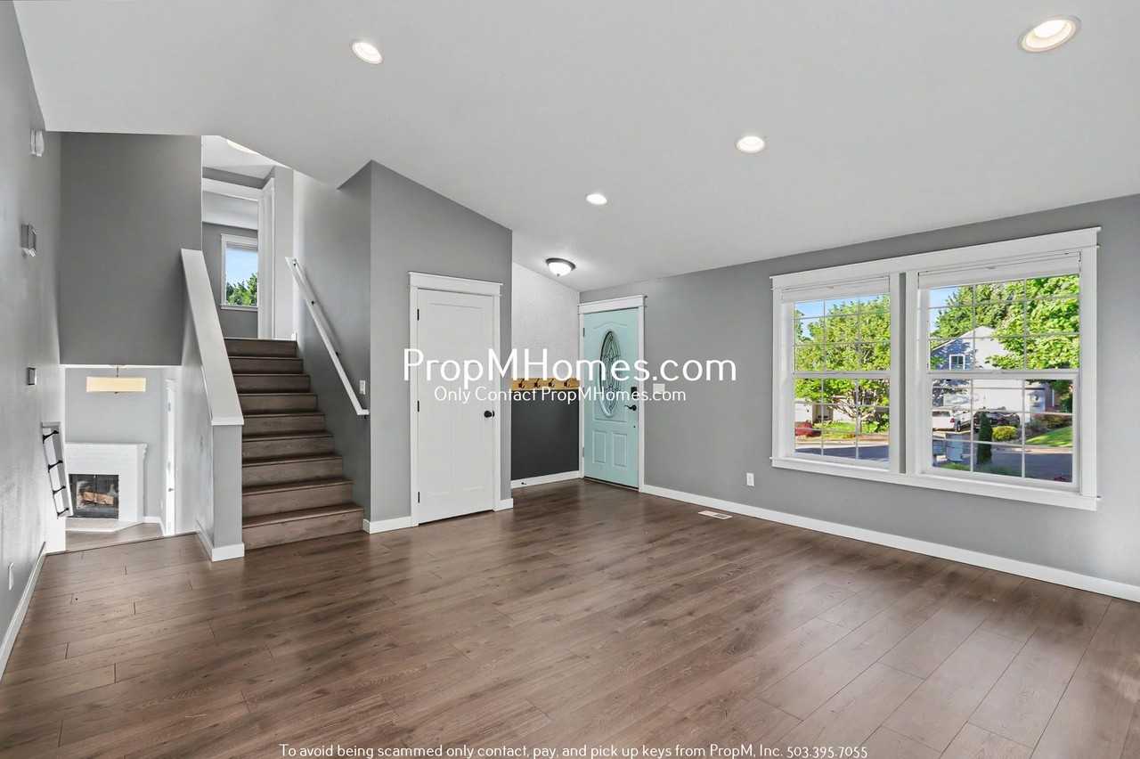 5137 Nw 172nd Pl - Photo 2 of 27