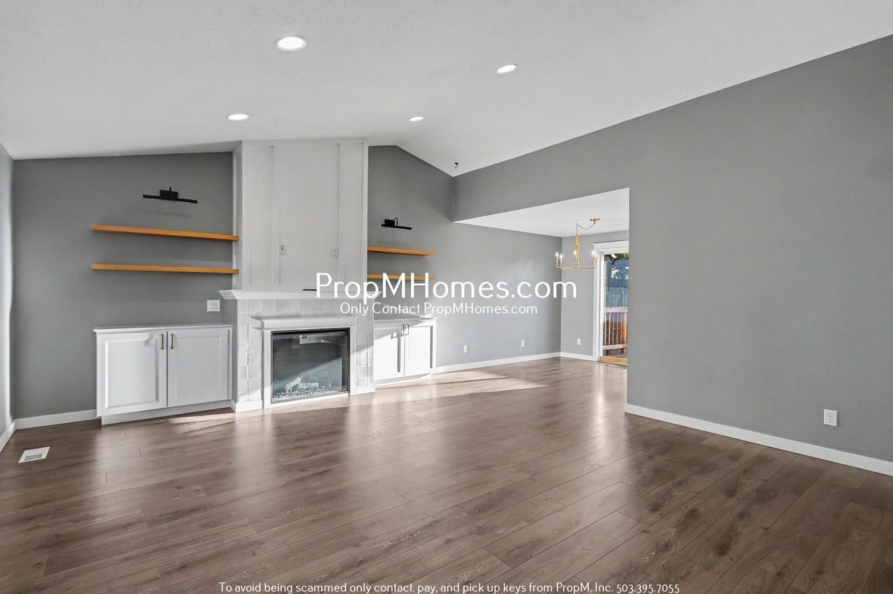 5137 Nw 172nd Pl - Photo 4 of 27