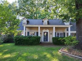 featured image of 2541 Surrey Wood Dr