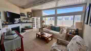 featured image of 25235 La Cresta Dr