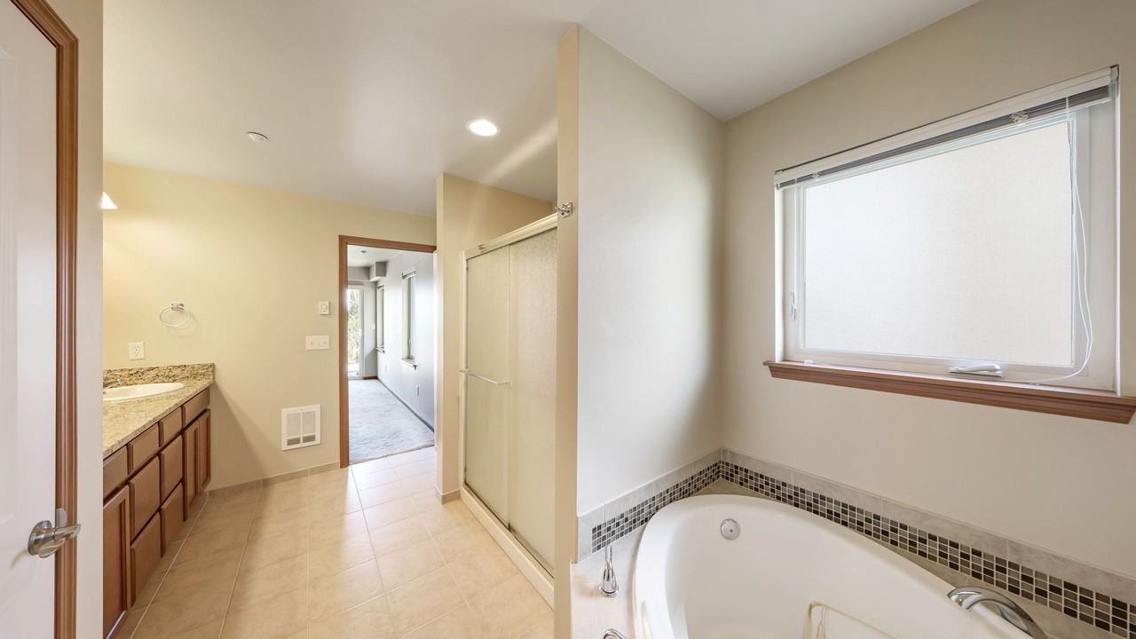 3614 Portage Ln #200 - Photo 6 of 12