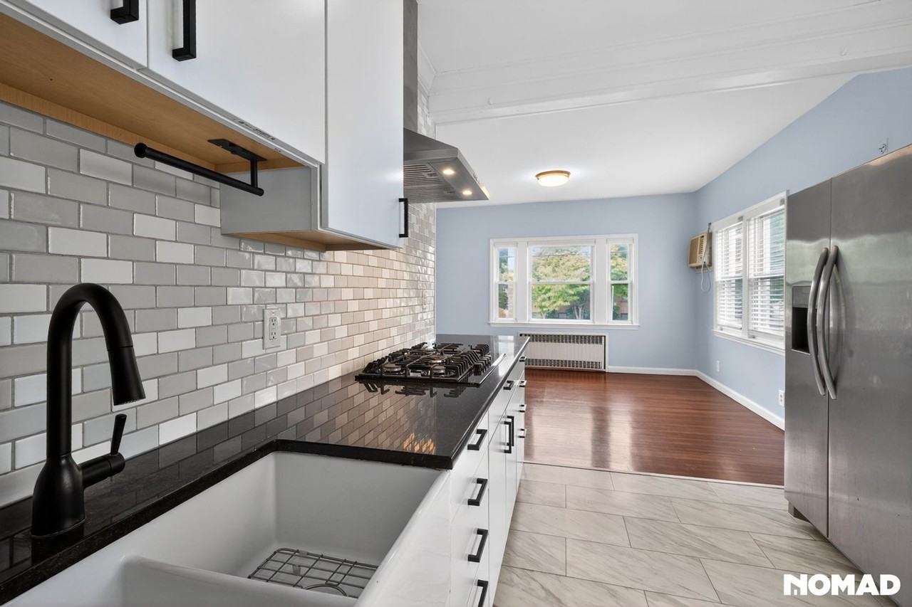 189 Lafayette Ave - Photo 7 of 41