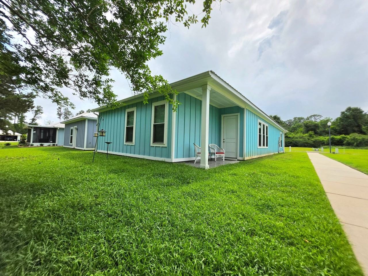 8088 Carmel Cir - Photo 3 of 38