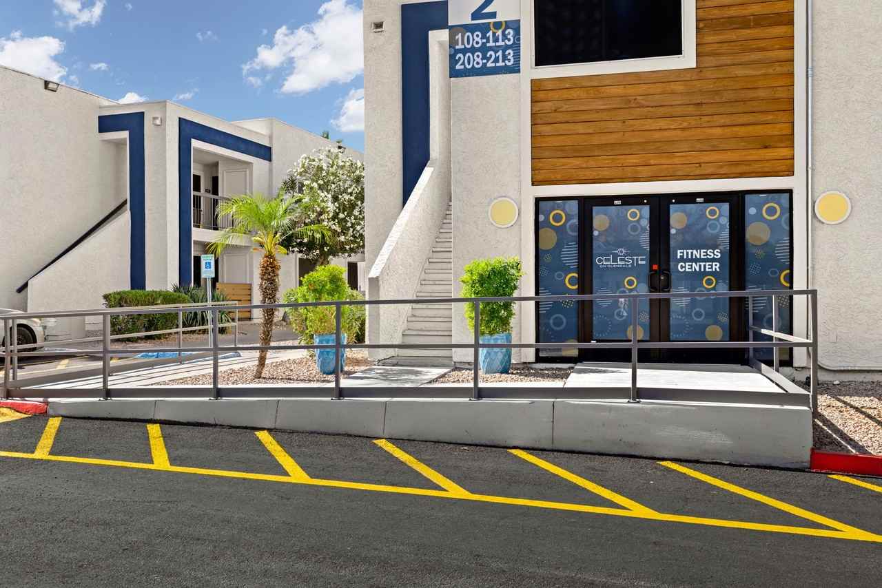 Celeste on Glendale - Photo 3 of 49
