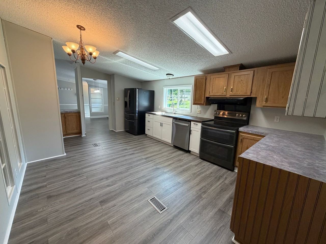 207 Big Tree Dr - Photo 7 of 16