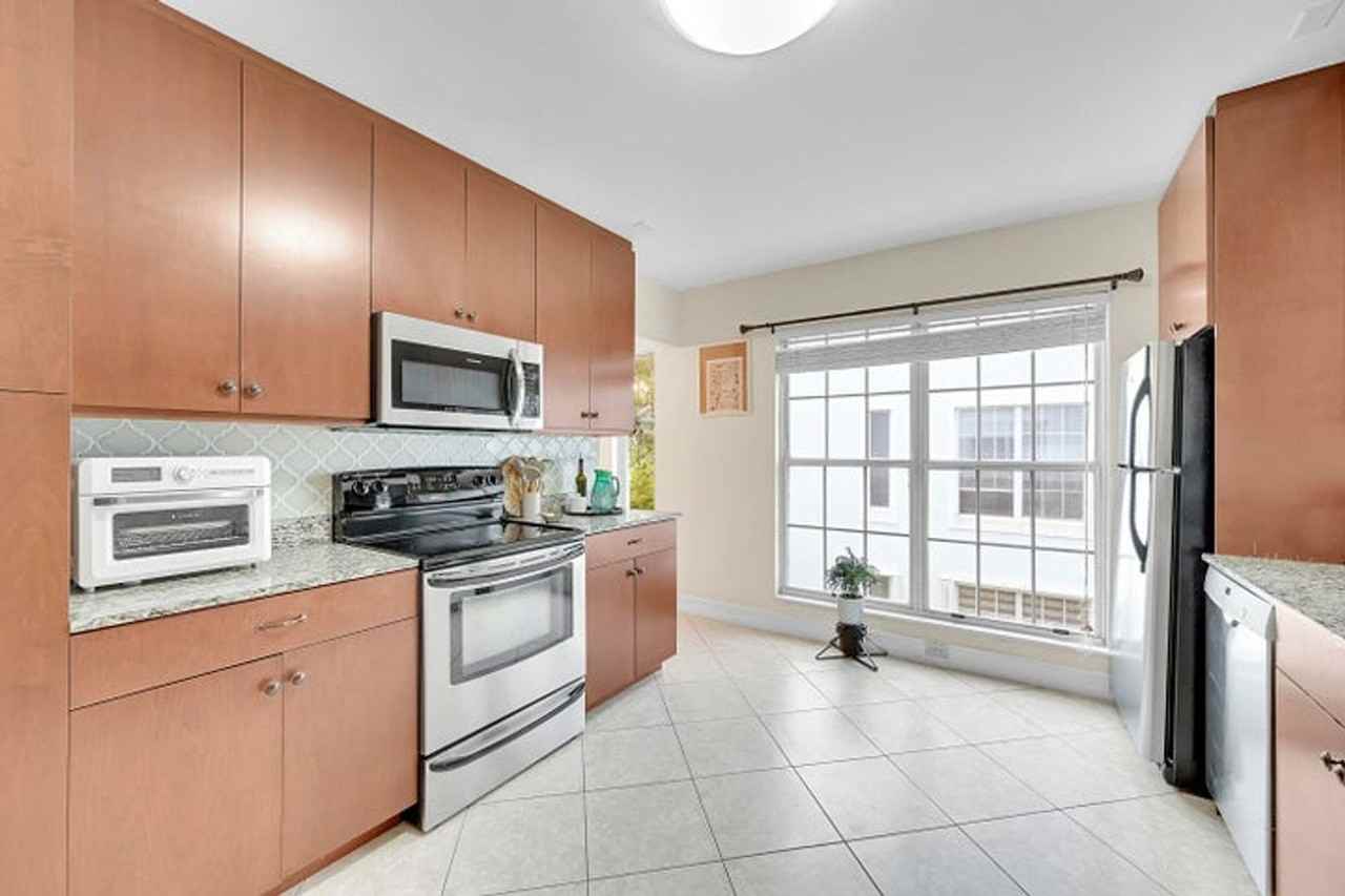6245 Old Court Rd - Photo 3 of 17