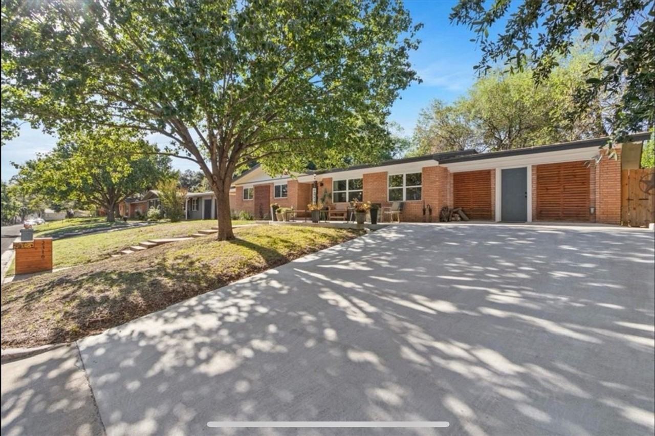 2316 Hermanson Dr - Photo 5 of 29