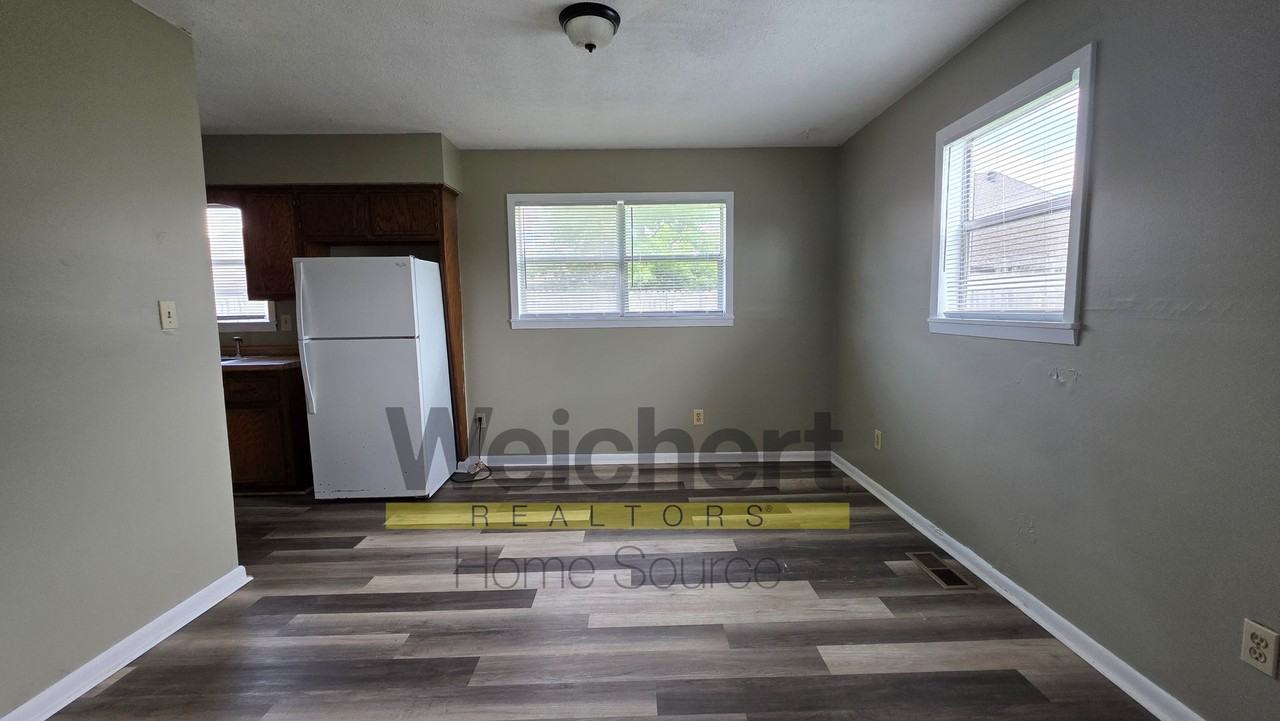 5929 Southwest Dr - Photo 3 of 13