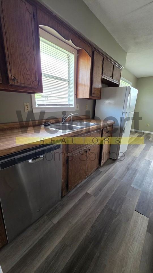 5929 Southwest Dr - Photo 6 of 13