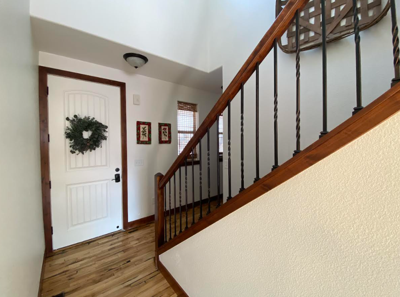 1363 Donegal St - Photo 2 of 13