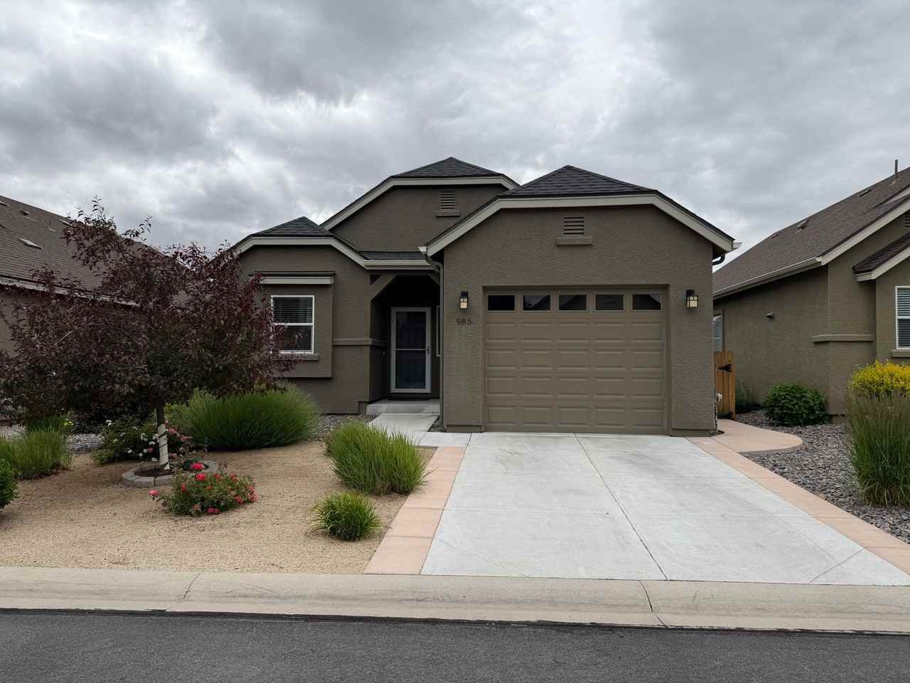985 Marble Hills Cir - Photo 2 of 25