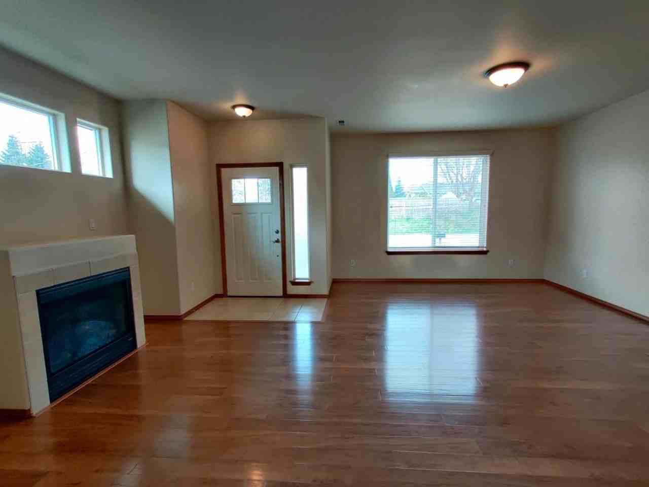515B Ferry St Sw - Photo 4 of 22