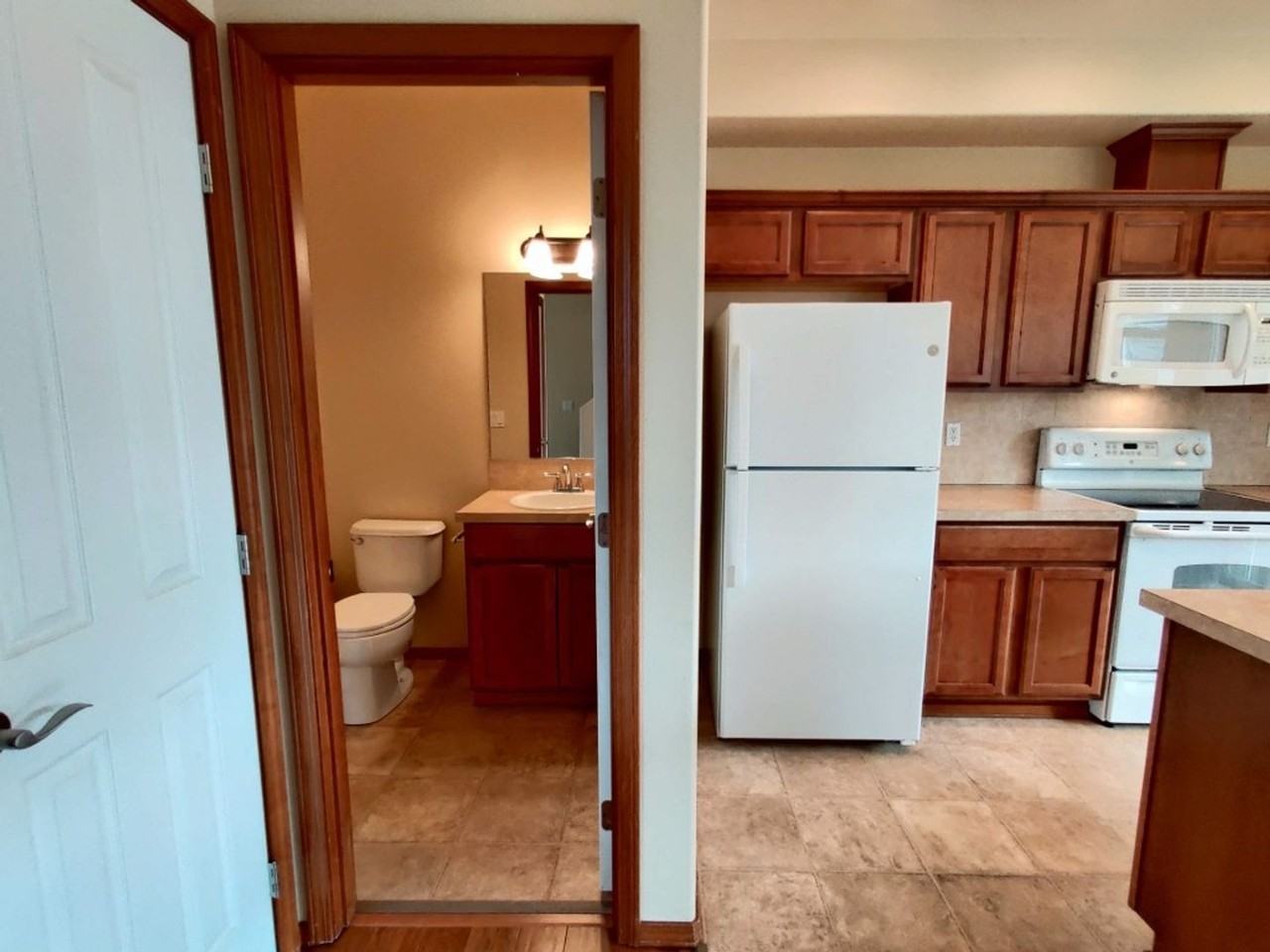 515B Ferry St Sw - Photo 7 of 22