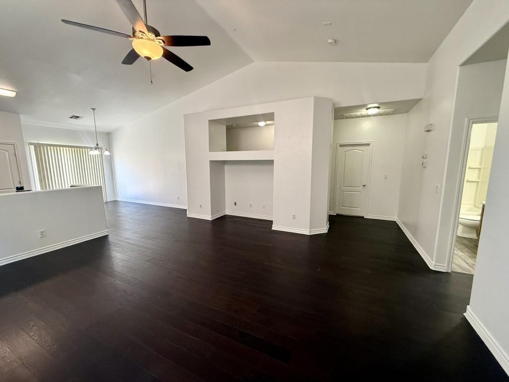 6613 Mccarran St - Photo 4 of 21