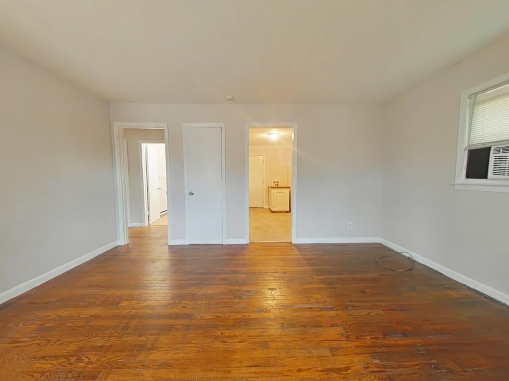 3401 Martin Ave - Photo 5 of 9
