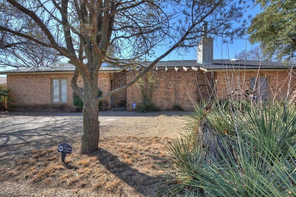 3209 74th St - Photo 2 of 19