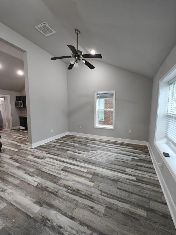 7026 Ash St - Photo 3 of 8