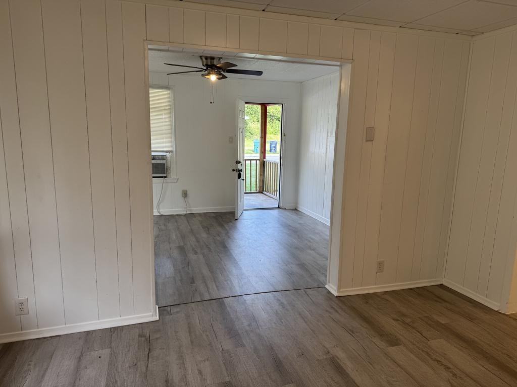 502 Rose St - Photo 3 of 14