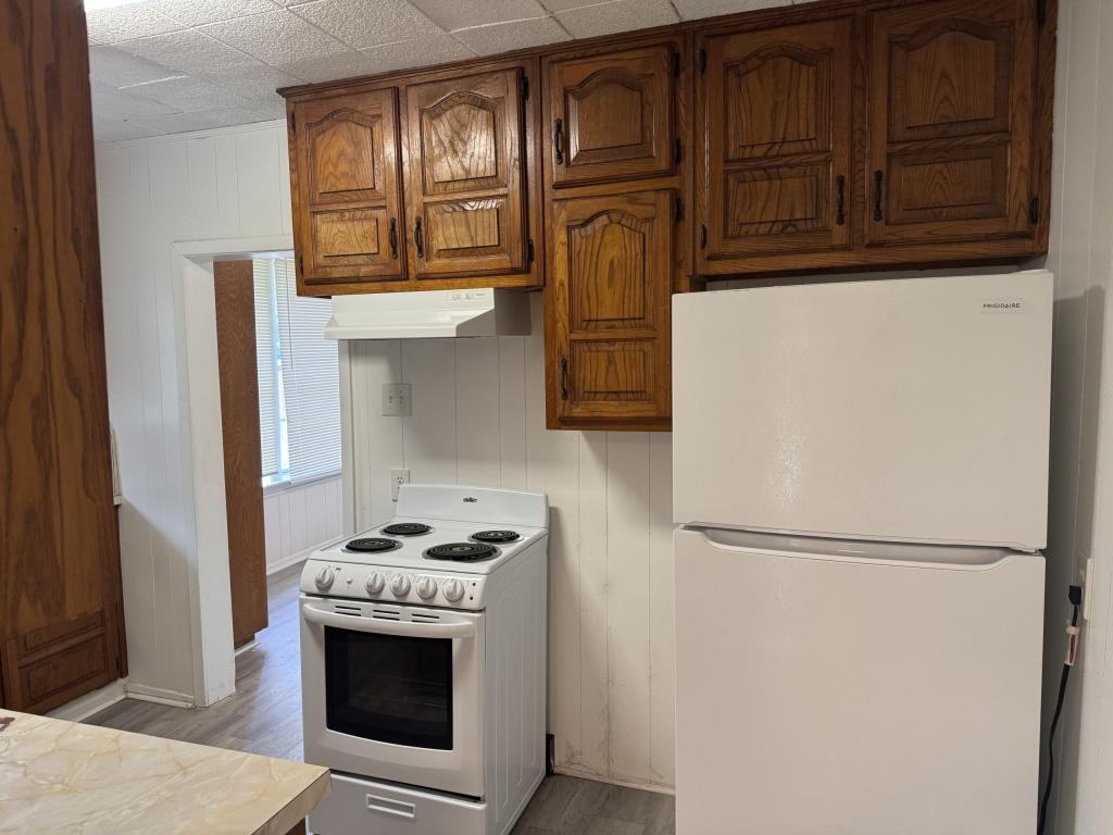 502 Rose St - Photo 6 of 14