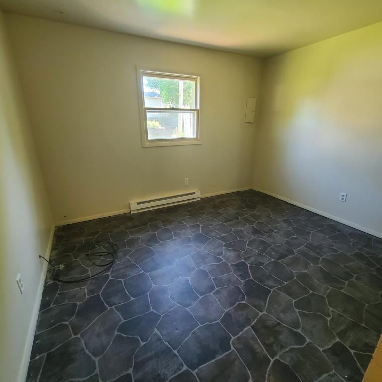 705 Lake Ave - Photo 6 of 8
