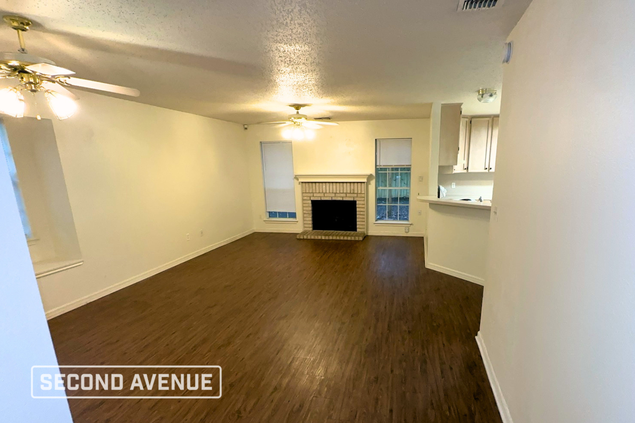 7226 Windwillow Dr - Photo 3 of 20