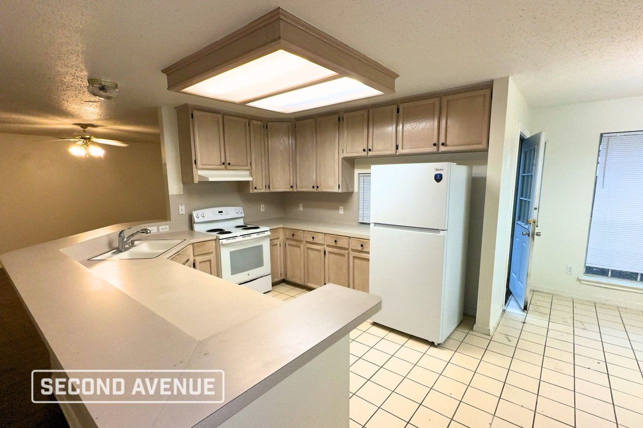 7226 Windwillow Dr - Photo 6 of 20