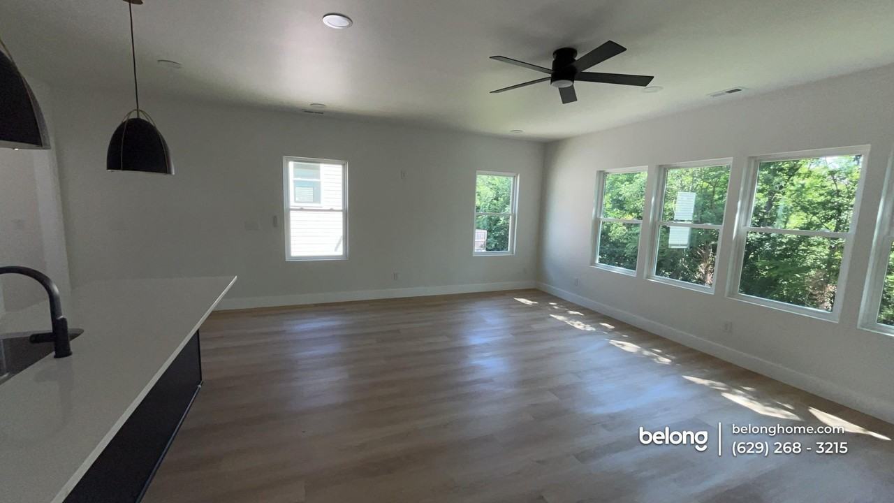 1807 Liberia St - Photo 3 of 14