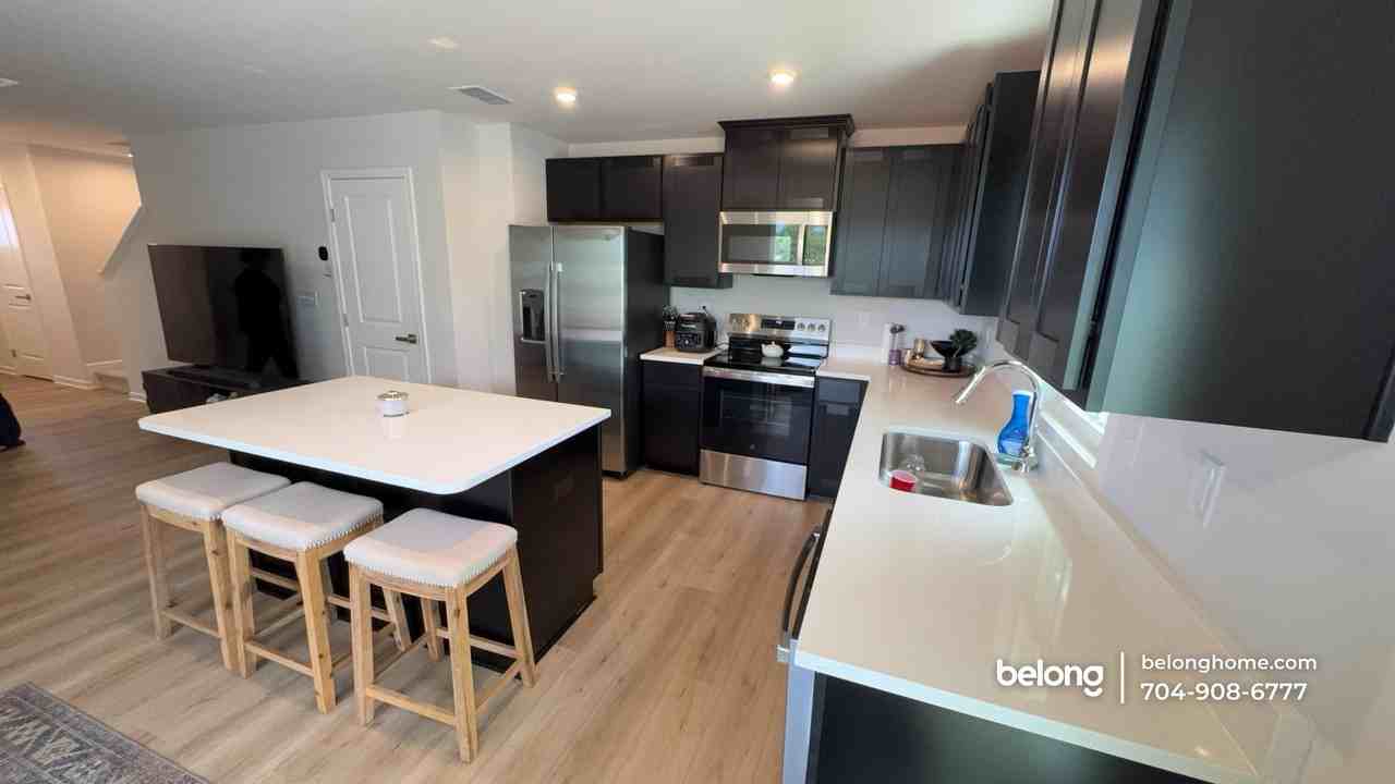 1517 39th Avenue Loop Ne #7 - Photo 5 of 7