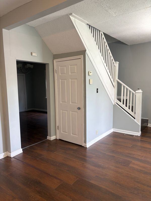6636 Etzel Ave - Photo 2 of 12